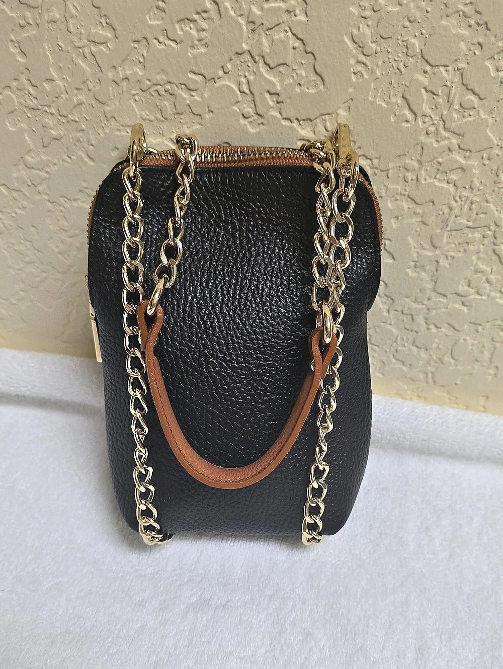 VALENTINA GENUINE LEATHER Black & Brown Chain Crossbody Like New